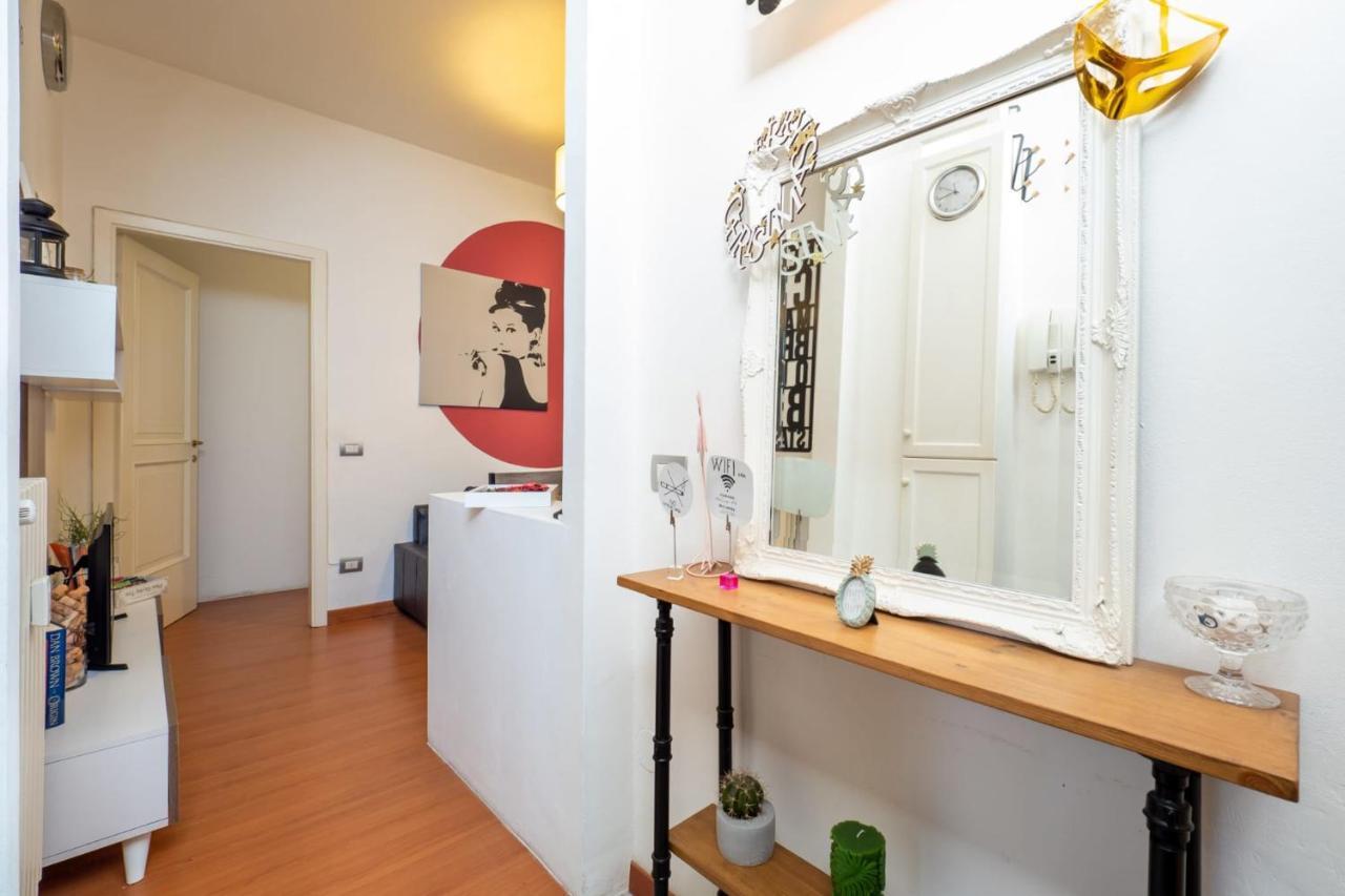 Navigli Apartment- Hosted By Sweetstay Milano Exterior foto